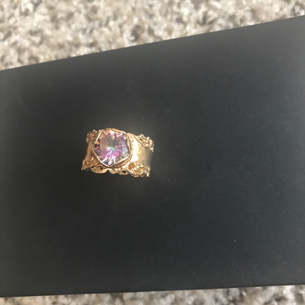 Mystic ring